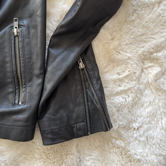 Leather moto jacket - Picture 3 of 5